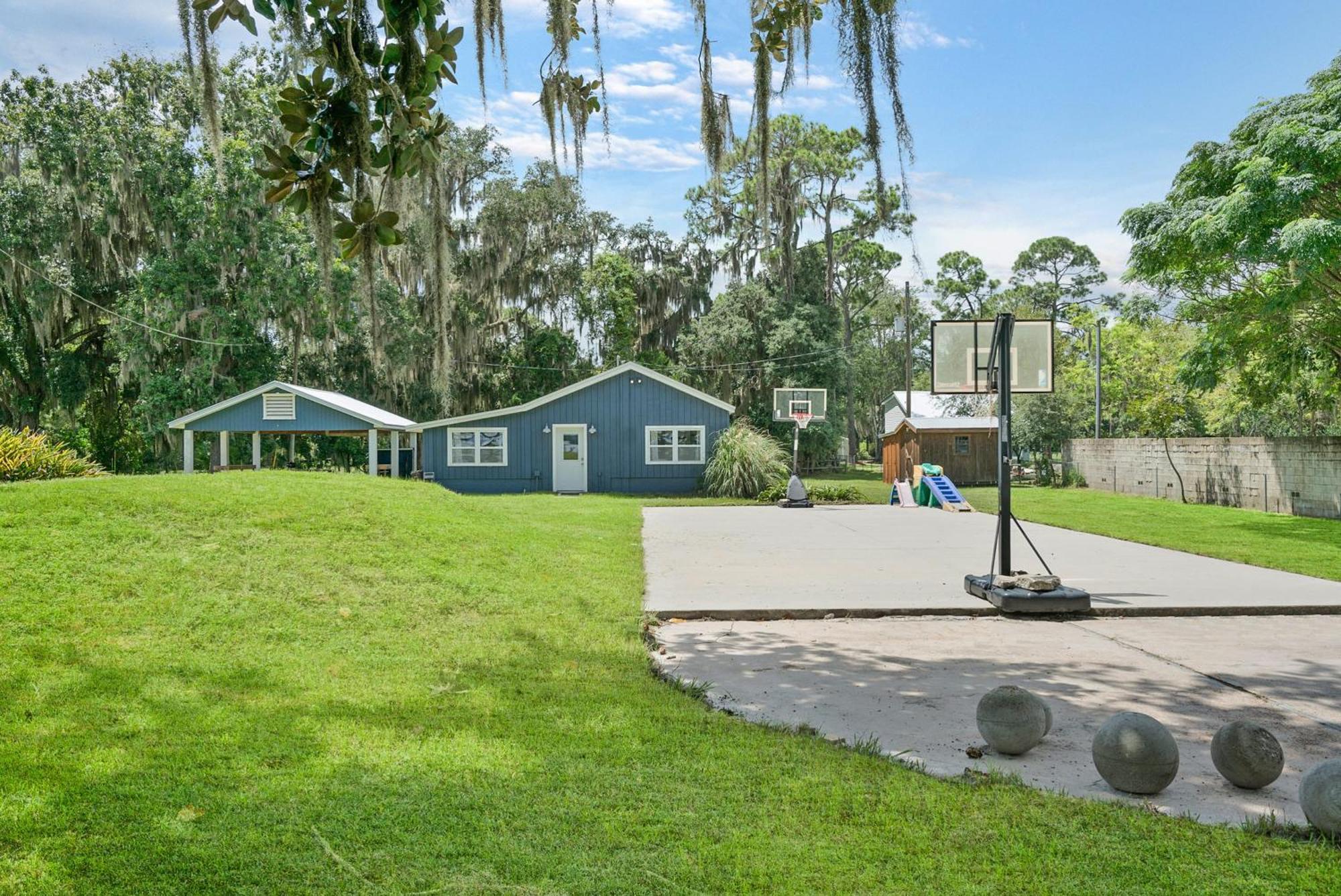 Cozy River Cabin Family Friendly Dock Playset Bball Court Palatka Exterior photo
